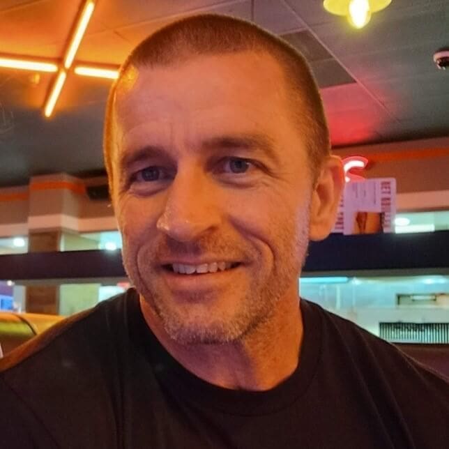 Jeff Howel helps with animal in home pet sitting in Phoenix AZ.